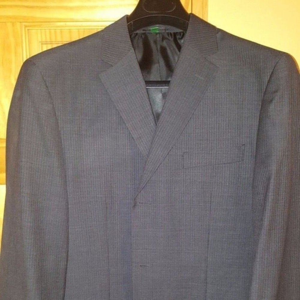 United COLORS OF BENETTON Suit SIZE 44